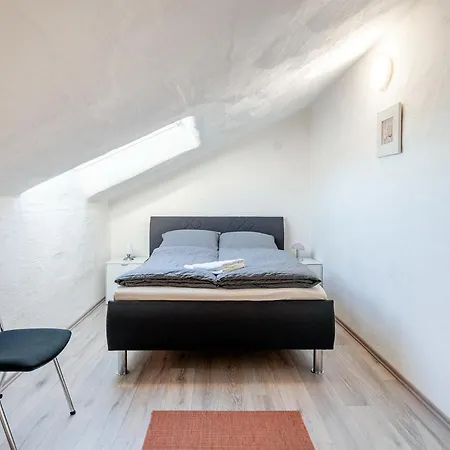 Seestern Mit Rundbogenfenster Am Badesee Tannenhausen Lejlighed