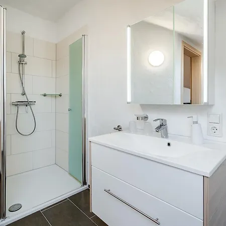 Apartment Seestern Mit Rundbogenfenster Am Badesee Tannenhausen *
