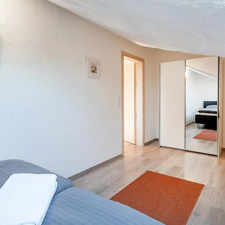 Lejlighed Seestern Mit Rundbogenfenster Am Badesee Tannenhausen Aurich