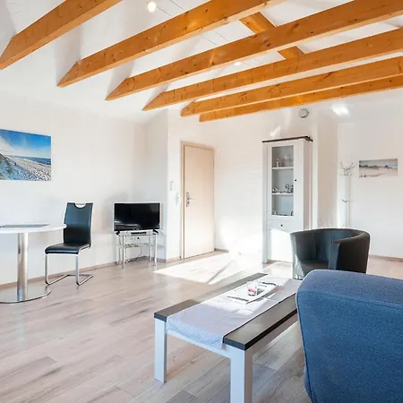 Apartment Seestern Mit Rundbogenfenster Am Badesee Tannenhausen